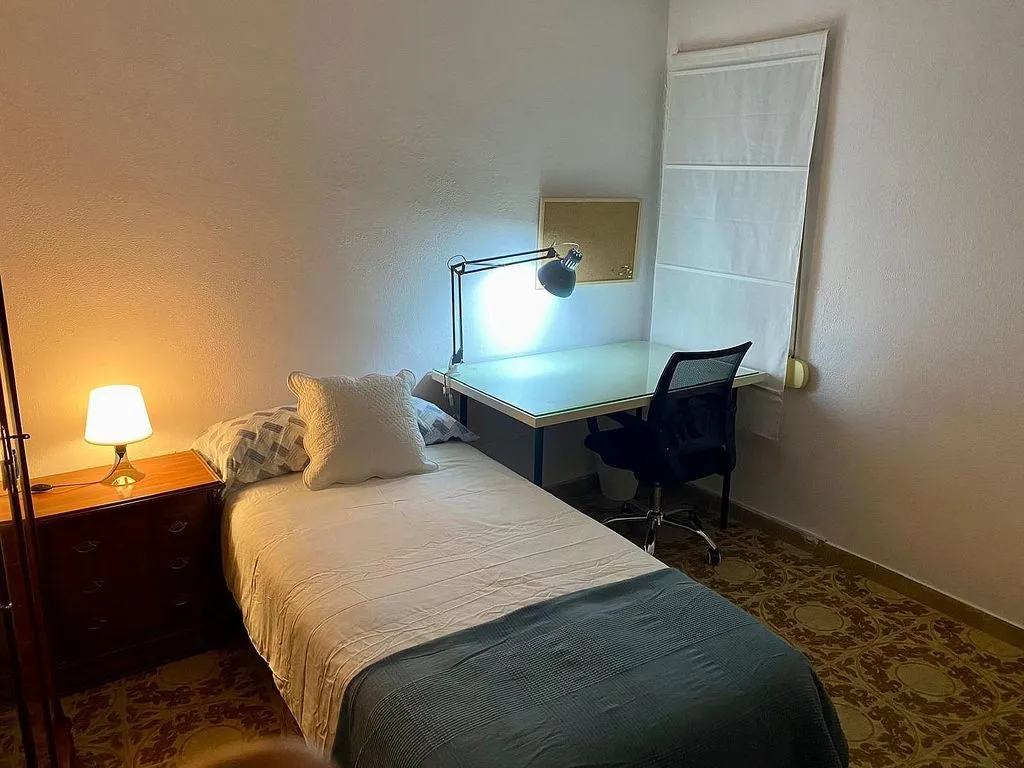 Chambres - Furnished Flat with Air Conditioning in El Plantinar