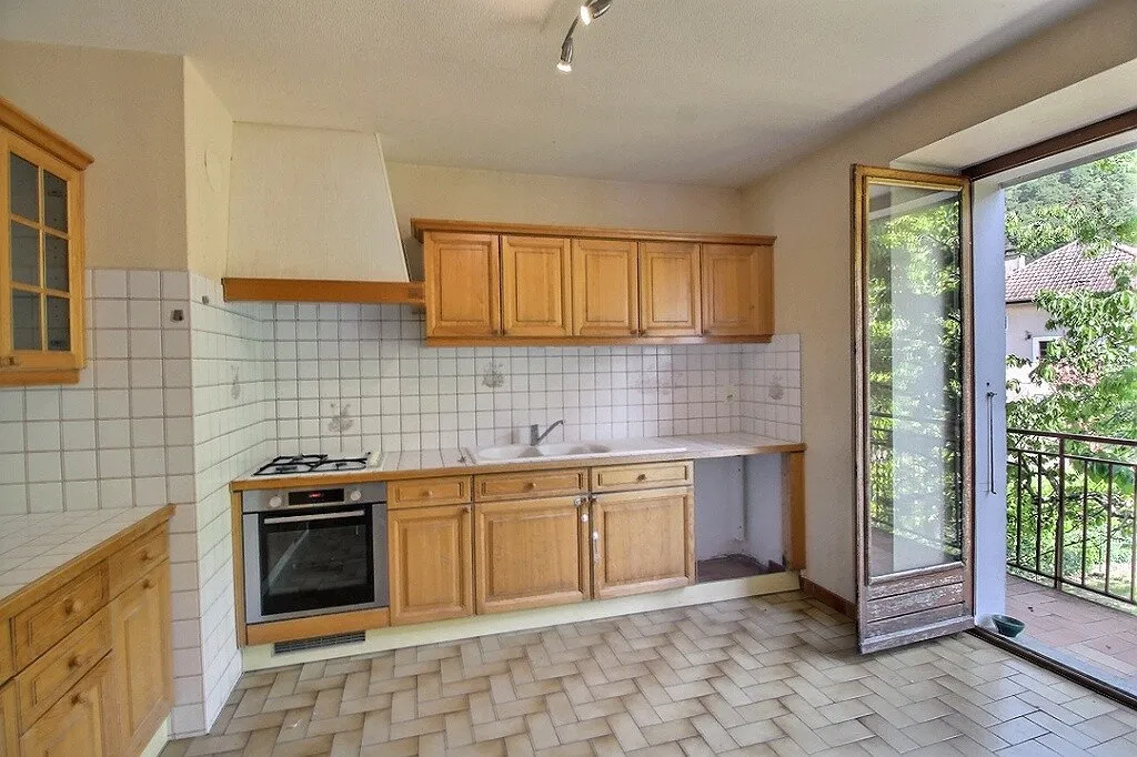 Kitchen - 4-Piece Flat with Balcony in Orcier