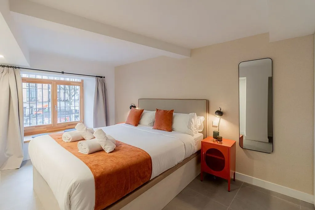 Chambres - Furnished Flat with Air Conditioning in Madrid