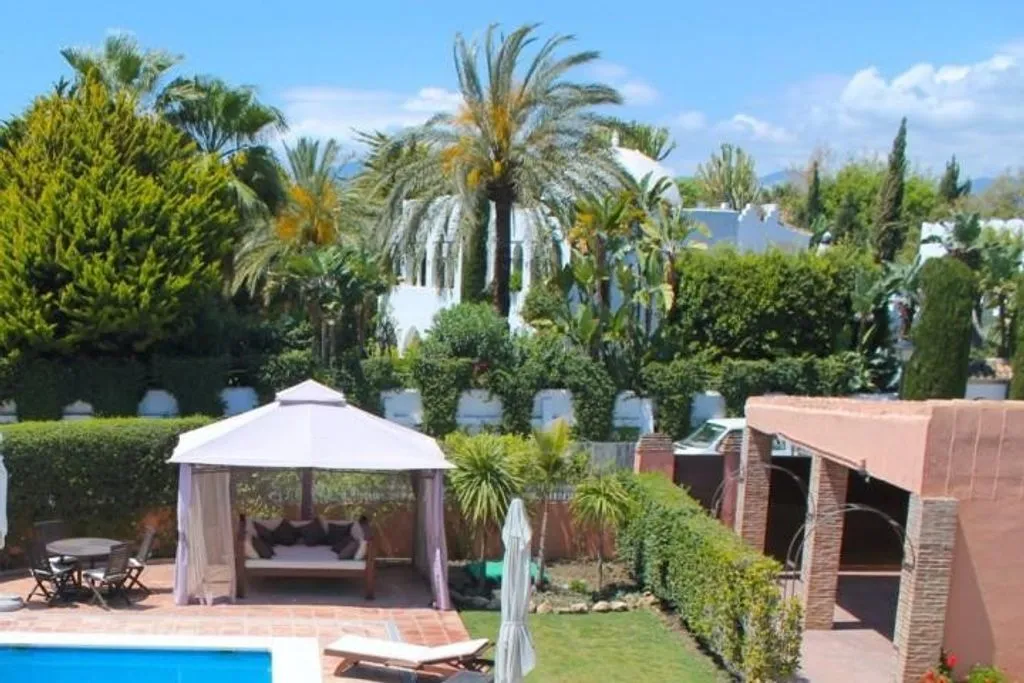 Piscine - Andalusian Villa with Pool in Estepona
