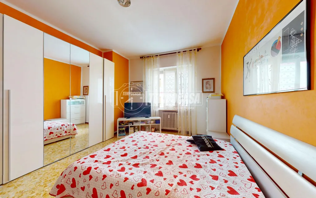 Chambres - Central Billet with Balcony in Collegno