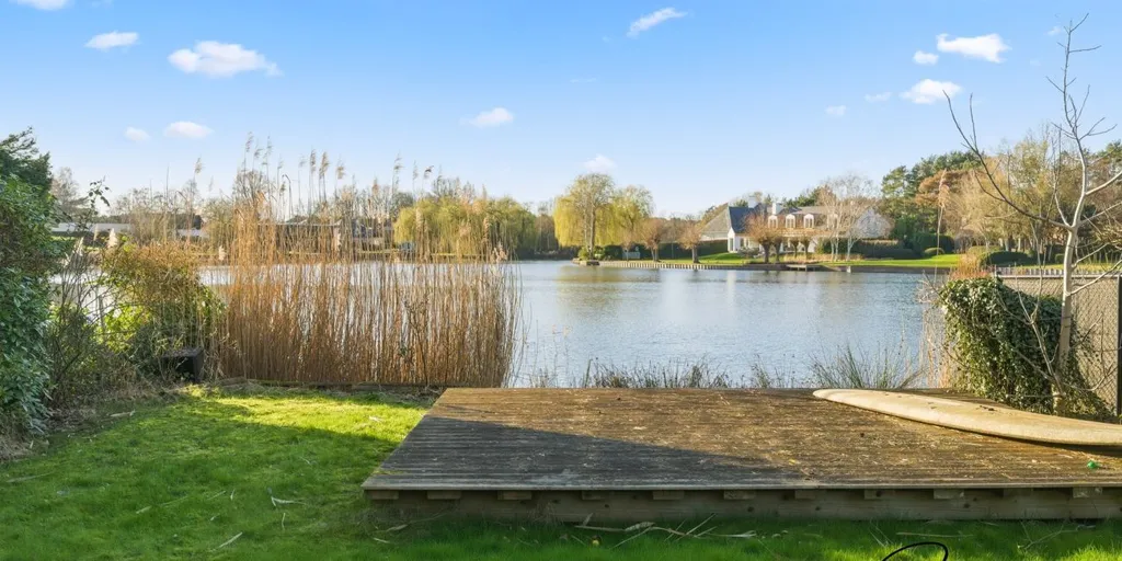 Giardino - Architectural House with Water View in Keerbergen