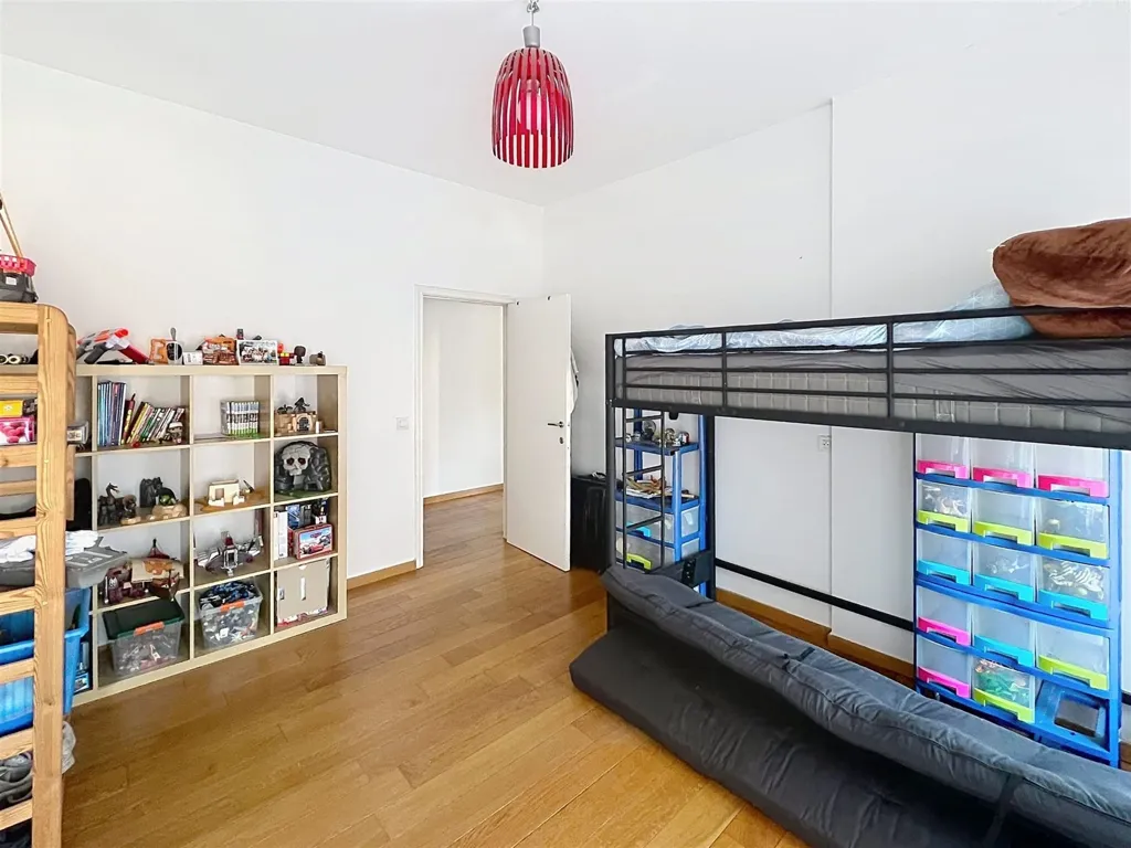Chambres - Appartement de Luxe avec Garage et Jardin à Liège