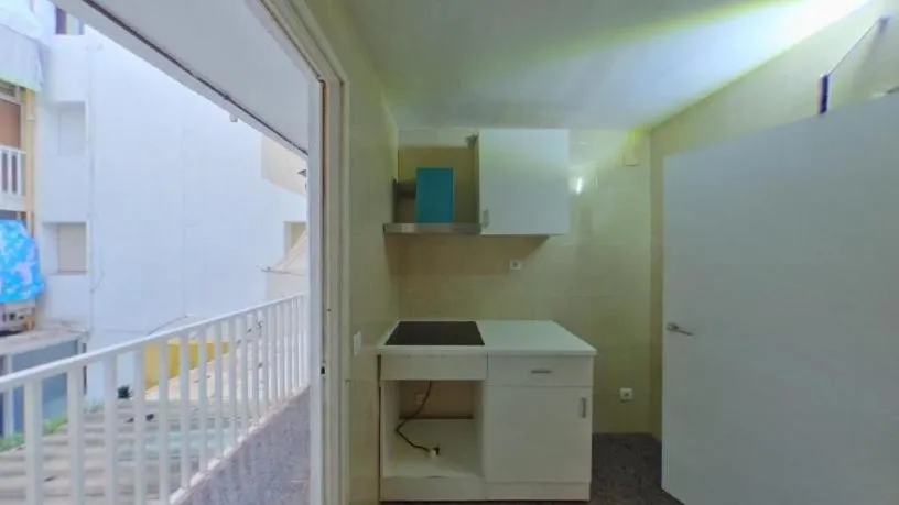 Balcon - Family-Size Flat with Central Location in Tarragona