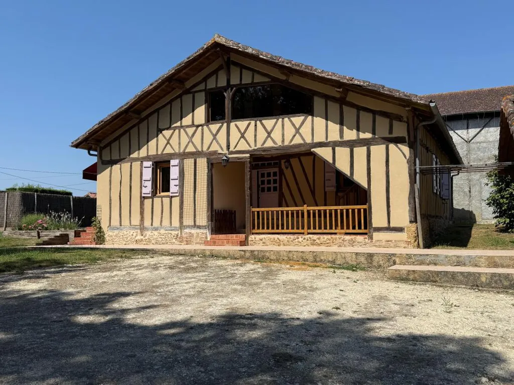 Esterno - Character House with Pool in Mauleon d'Armagnac