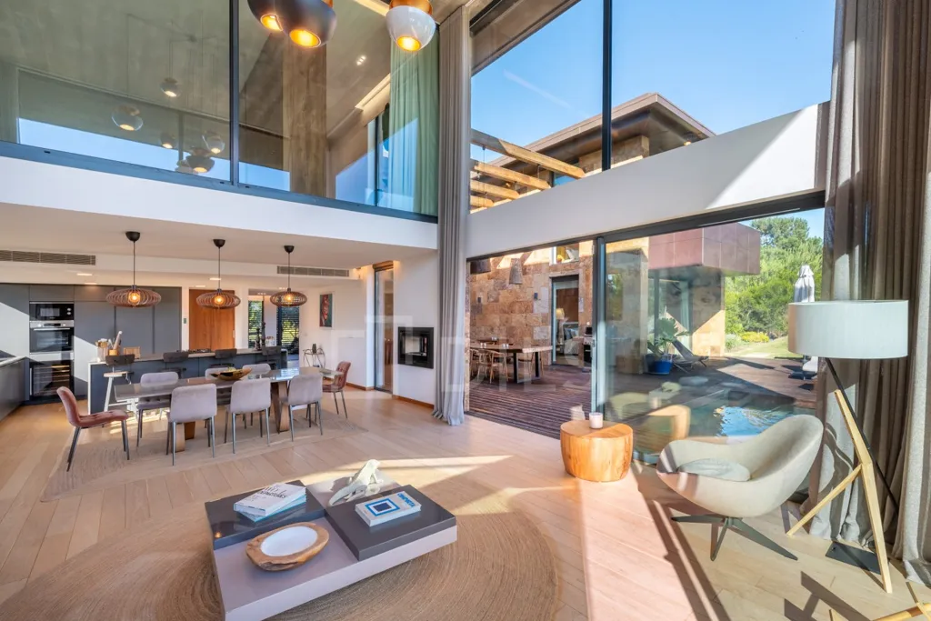 Living Room - Modern Villa with Sea View in Troia Resort