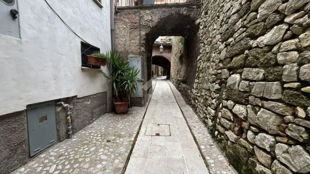 Aed - Cielo-Terra House with Balcony in Terni
