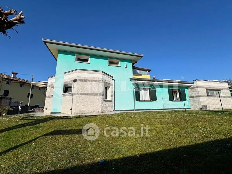 Extérieur - Bifamiliar House with Solar Panels in Aviano