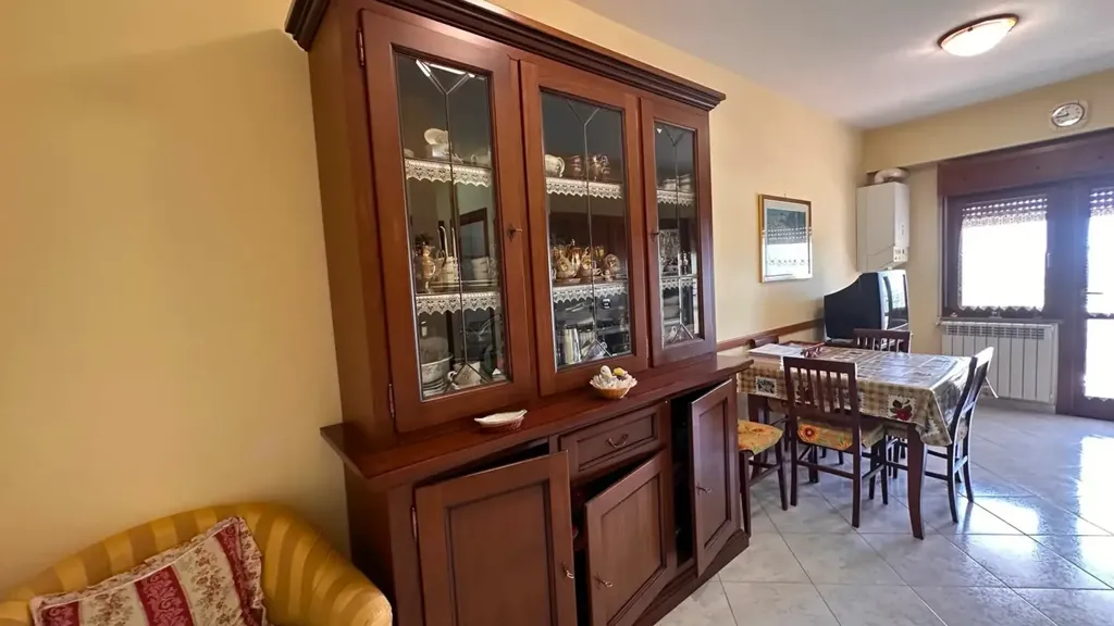Salle à manger - Apt with South-Facing Terrace in Avezzano