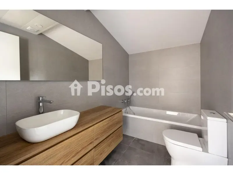 Vannitoad - New Duplex with Pool in Tiana