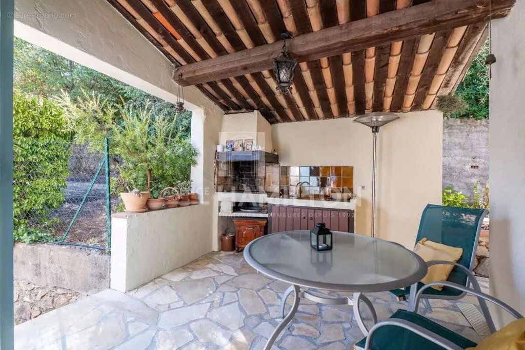 Terrazza - Luxury Villa with Garden in Biot
