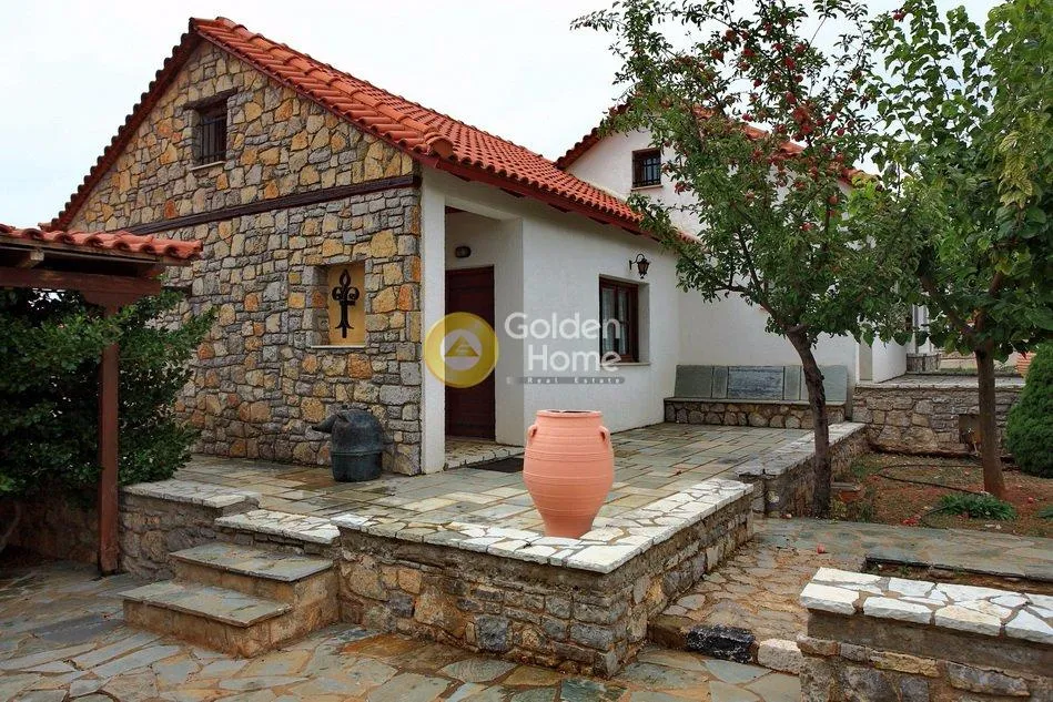 Välivaade - 3-Star Hotel with Pool in Arachova