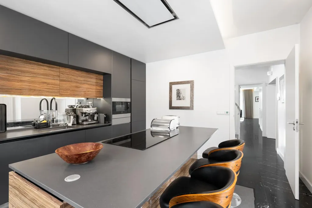 Cuisine - 7 Bedroom House with Pool in Restelo, Lisbon