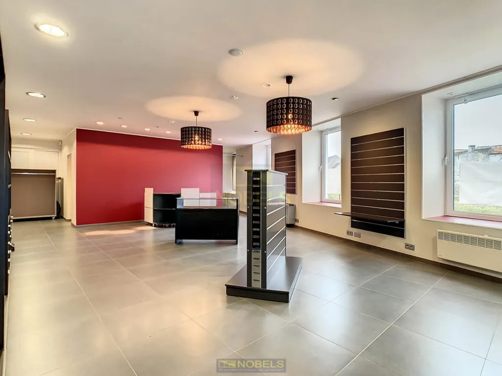 Pièces - Local commercial avec appartement à Dikkelvenne