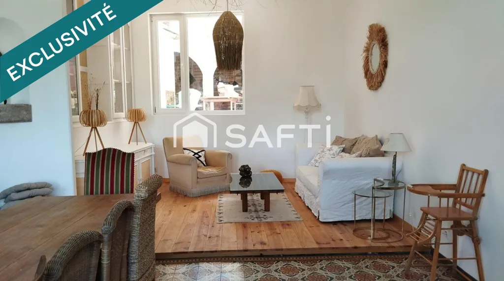 Living Room - Character House with Patio in Durban-Corbières