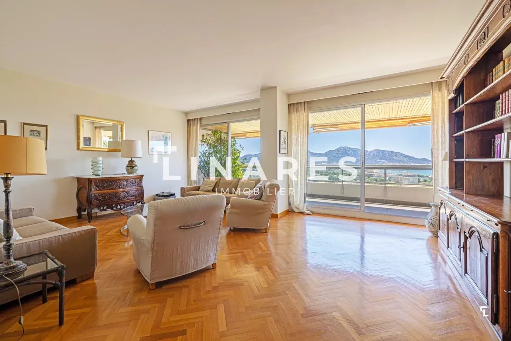 Living Room - Apartment with Terraces in Marseille's 8th Arrondissement