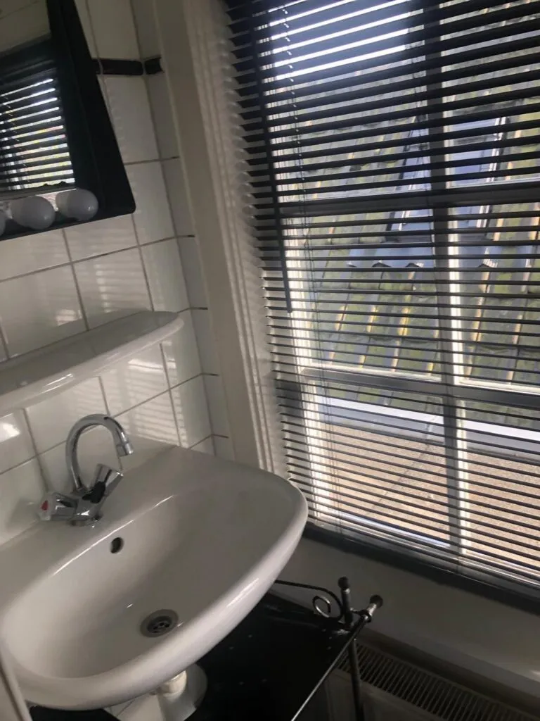 Salles de bain - Studio Apartment in Bakkum Centre