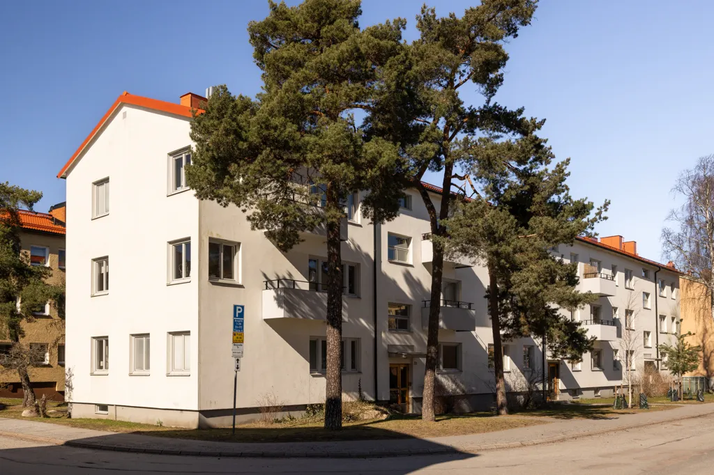 Välivaade - Apartment with Through-Light in Alvik