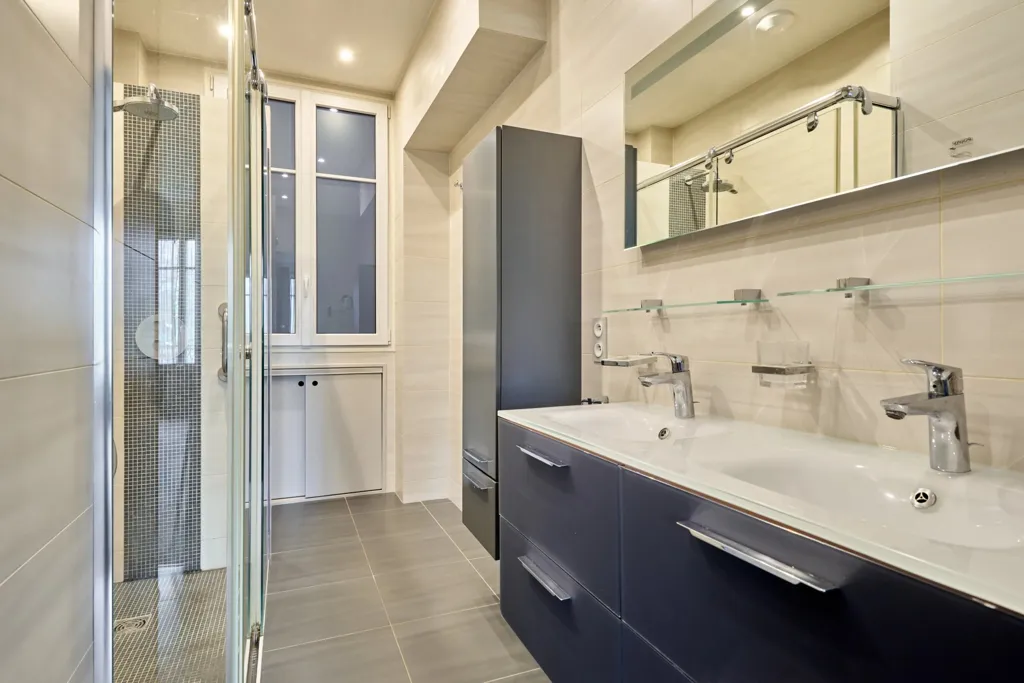 Vannitoad - Bright Apartment with Open Views in Paris 16th