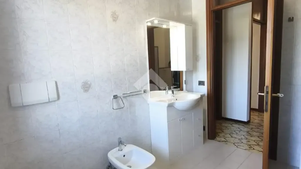 Vannitoad - Twin-Occupancy Flat with Balcony in Giavera del Montello
