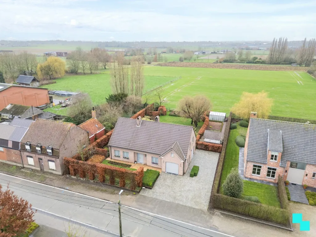 Õhuvaade - Villa with Garden in Rumbeke