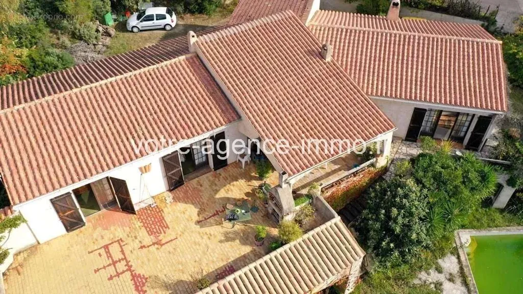 Õhuvaade - Provençal House with Pool in La Gaude
