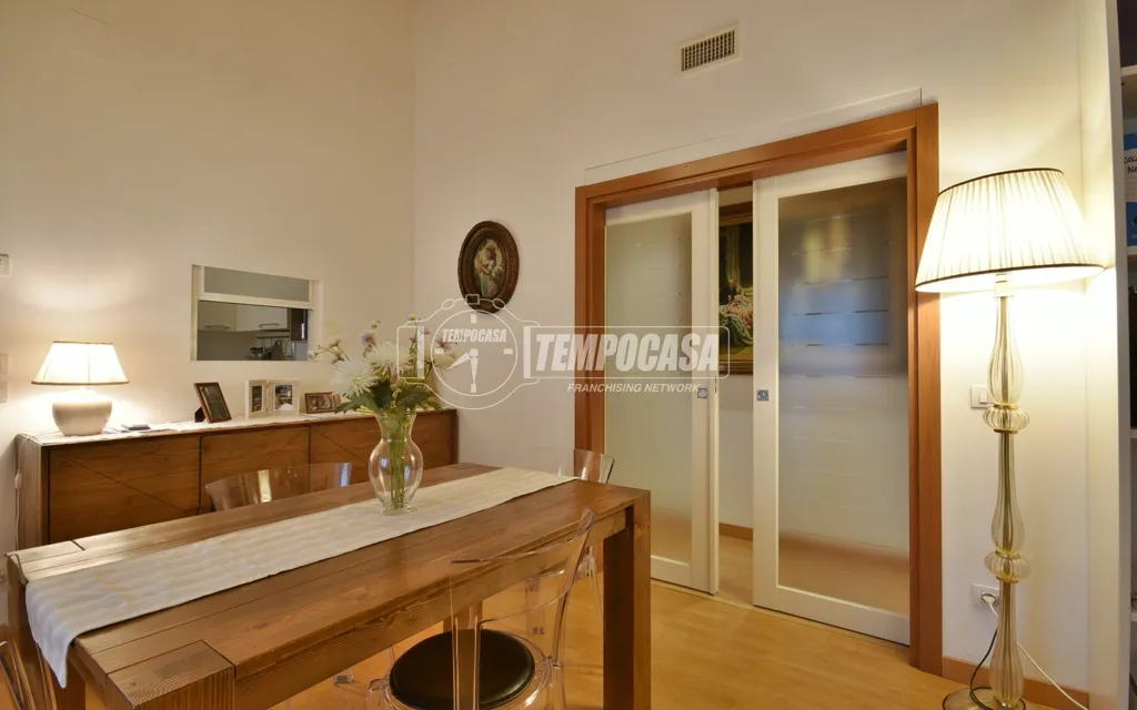 Salle à manger - Restored Apartment with Double Garage in Osimo