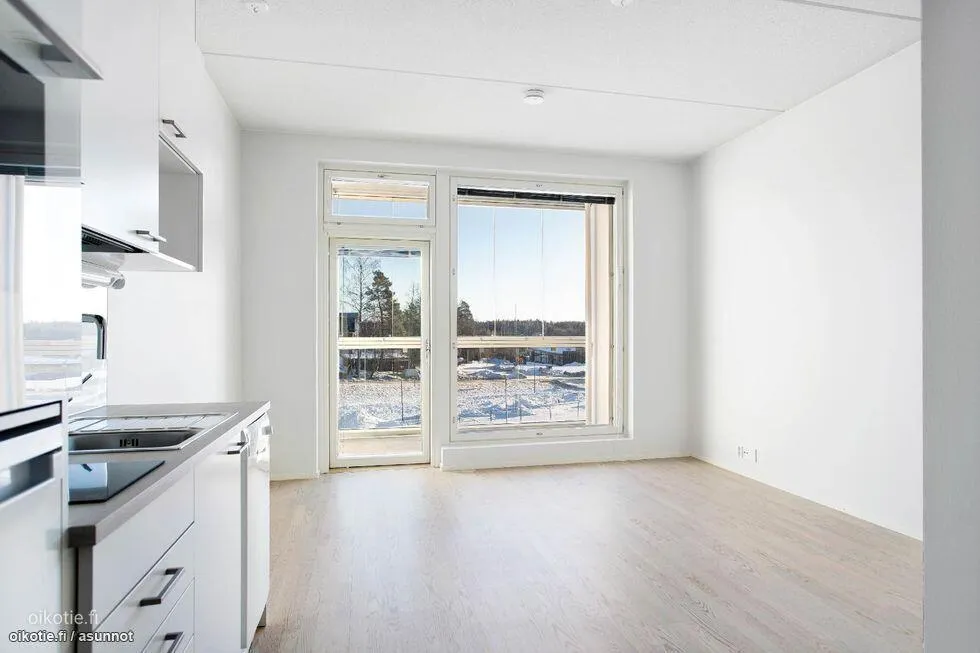 Köök - Modern Studio with Balcony in Masala