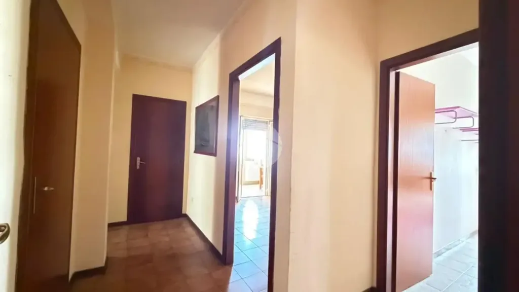 Esik - Apartment with Balcony in Palermo