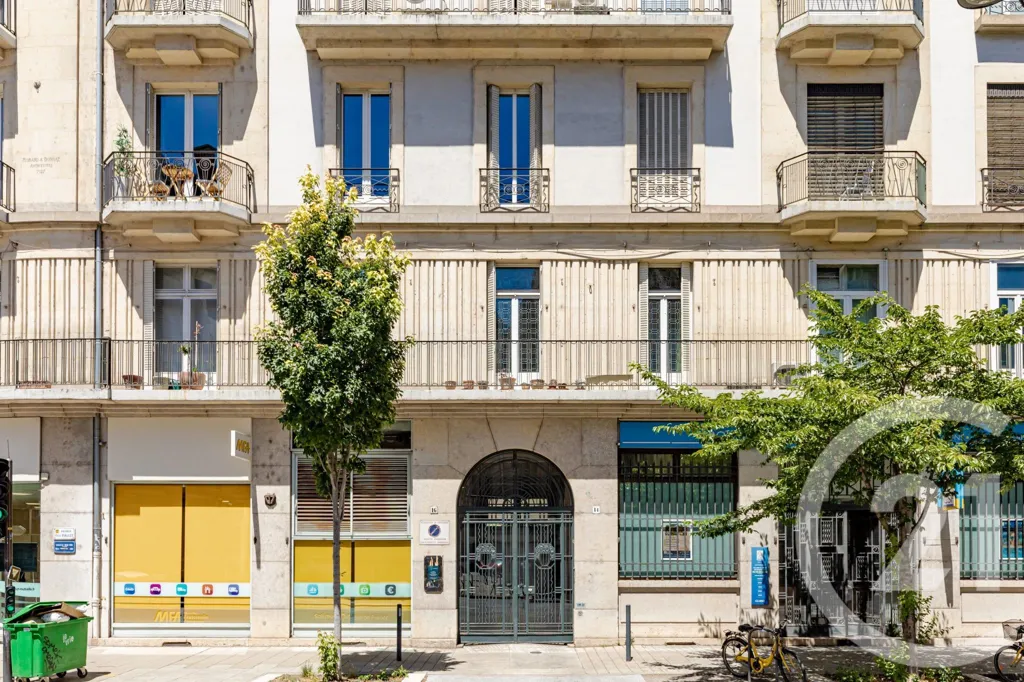 Esterno - 6-Piece Flat with Balcony in Grenoble