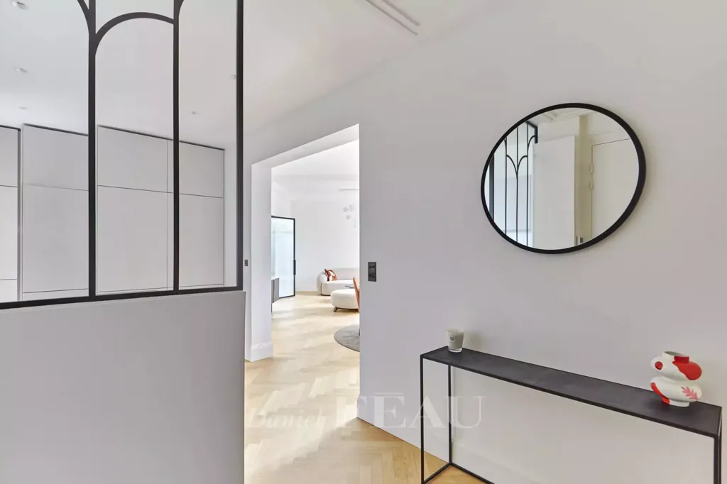Esik - Art Deco Flat with Views in Paris 16ème