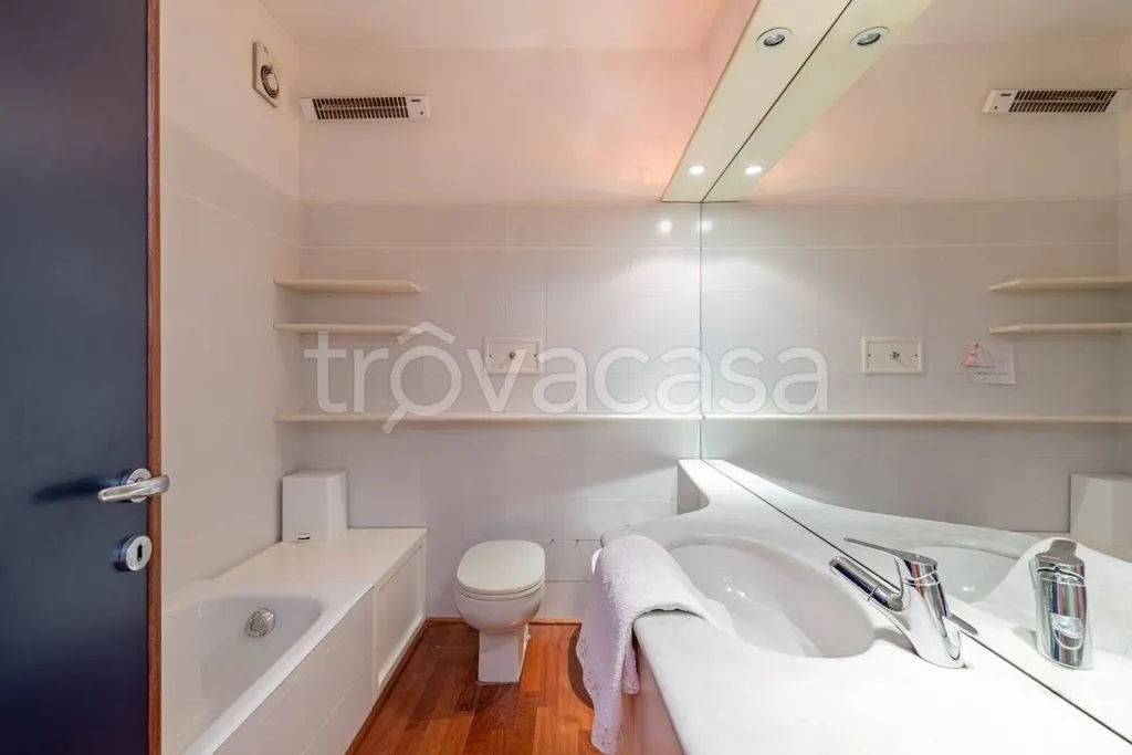 Bagni - Luxury Flat with Seafront Balcony in Bordighera
