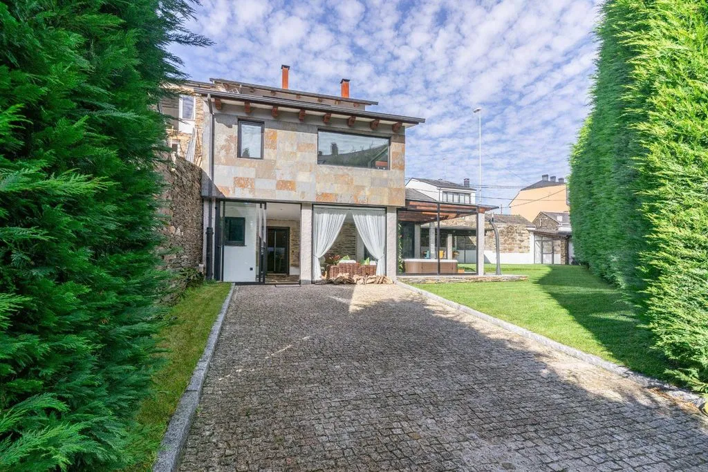 Extérieur - Restored Chalet with River Walk Access in Lugo