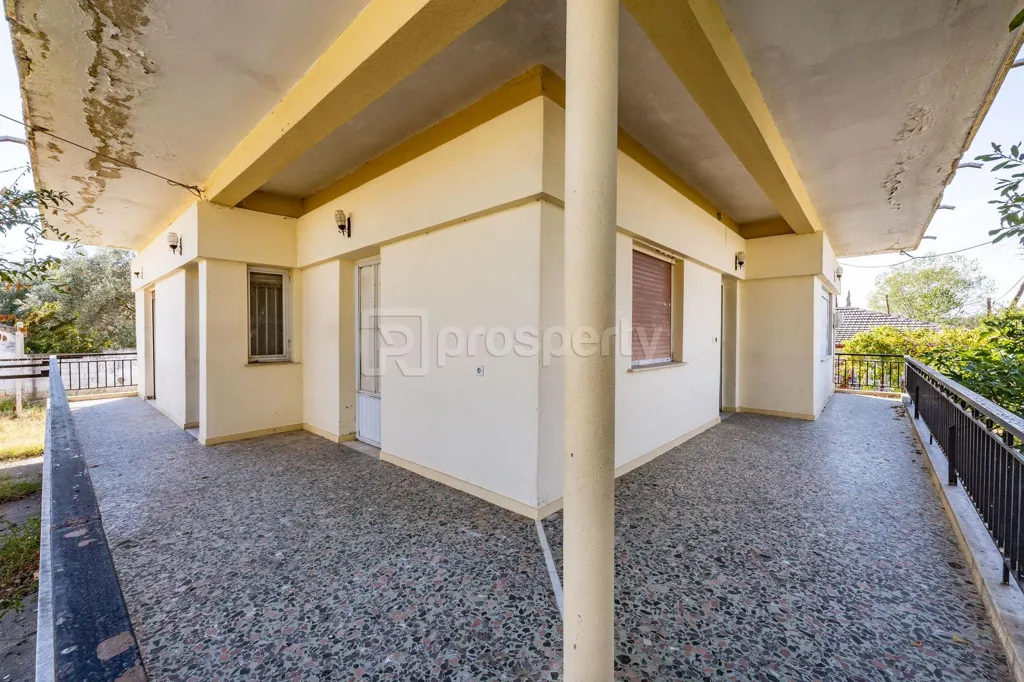 Terrazza - Detached House with Garden in Gallikos