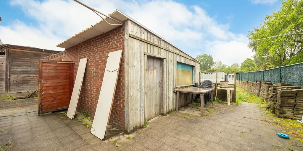 Giardino - Renovatable House with Garden in Lichtaart