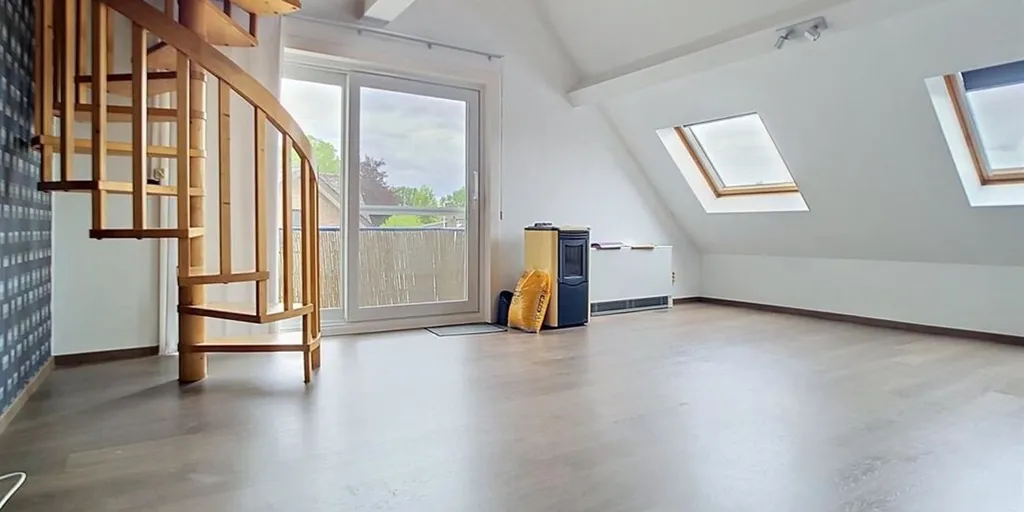 Pièces - Duplex avec Terrasse près du Centre de Ramsel