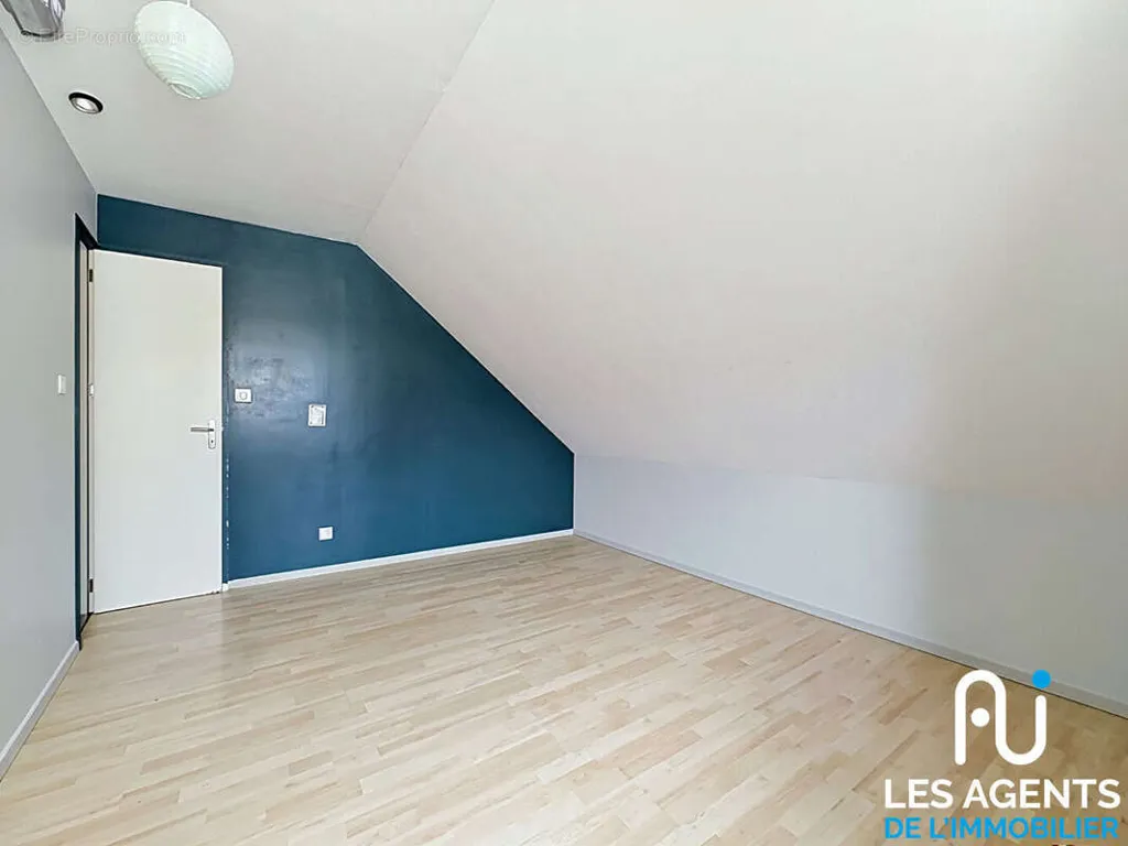 6-toaline maja asukohas Beaugency