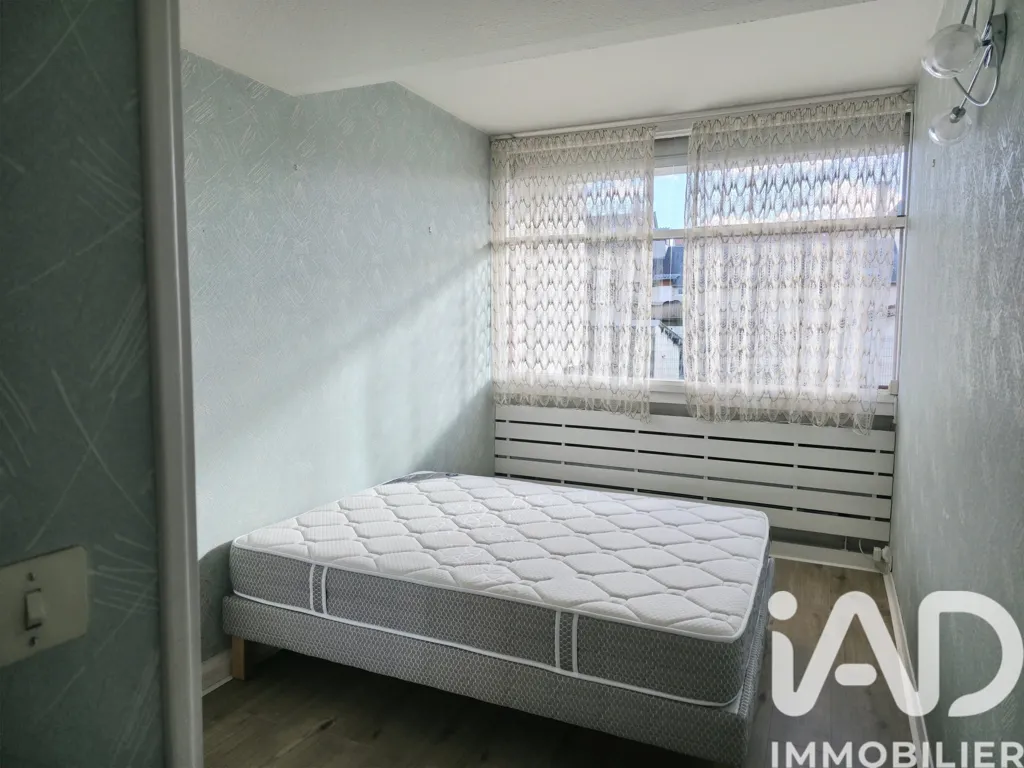 Chambres - Appartement avec balcon et garage à Tarbes