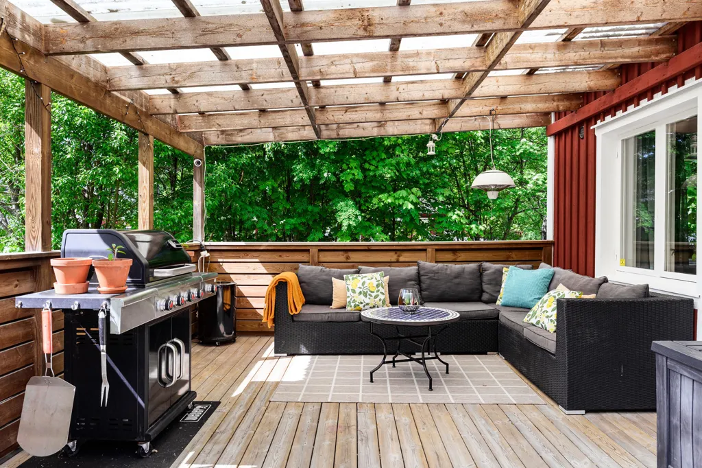 Terrasse - Charming Red Cottage with Garden in Samuelsdal
