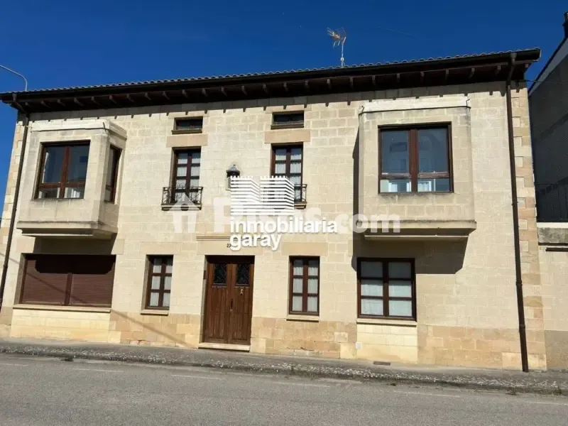 Välivaade - Stately House with Terrace in Torme