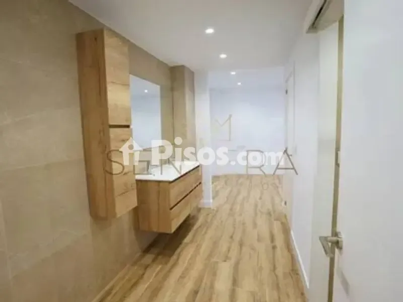 Salles de bain - Modern Flat with Terrace in Patraix, Valencia