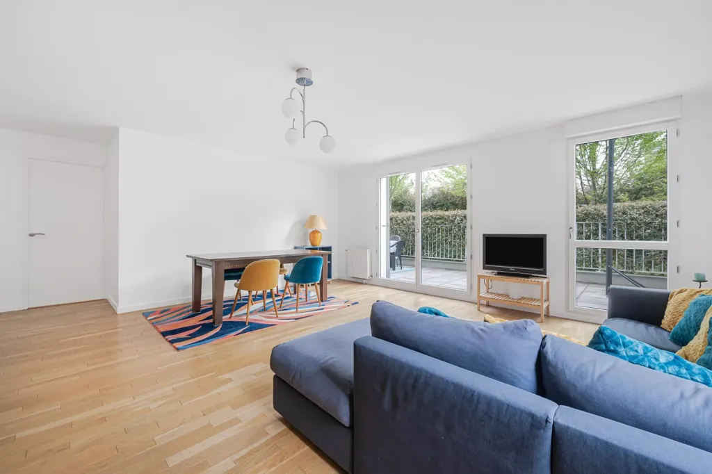 Soggiorno - Family Flat with South-Facing Terrace in Rue Blaise Pascal