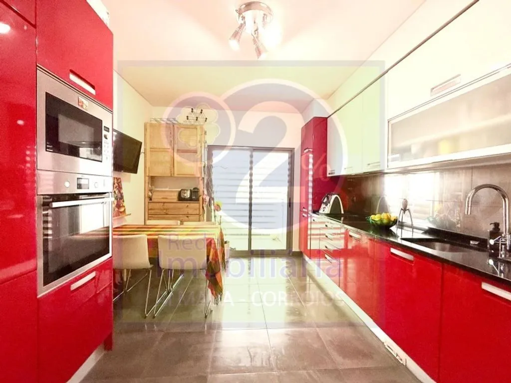 Cuisine - Luxury Apartment with Beach Access in Charneca de Caparica