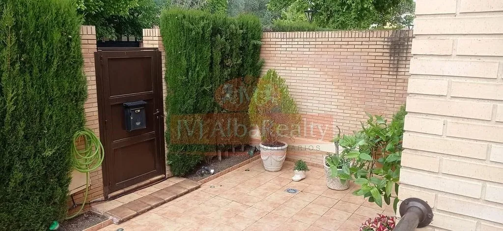 Aed - Terraced House with Garden in Albacete Alto de los Molinos