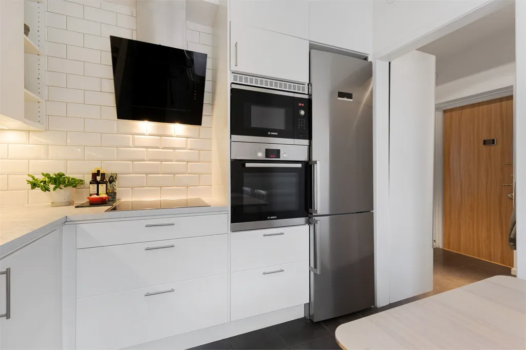 Cuisine - Apartment with Balcony on Sveaplan, Eskilstuna