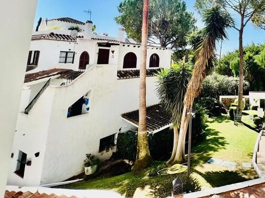Terrazza - Refurbished Apartment with Pool in Marbella