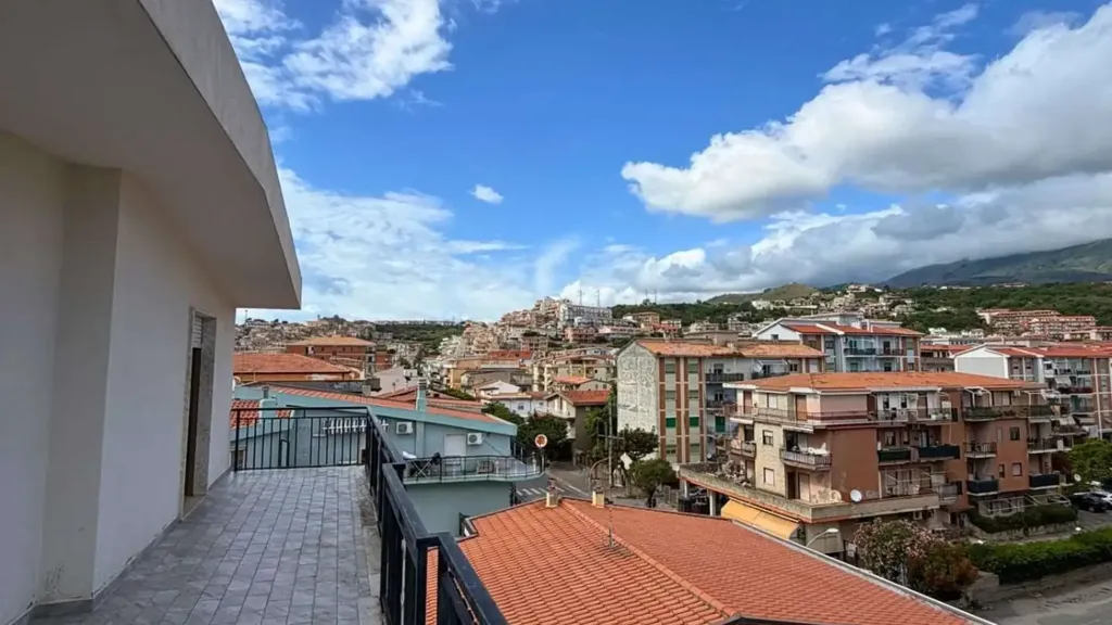 Rõdu - Apartment with Panoramic Terrace in Scalea