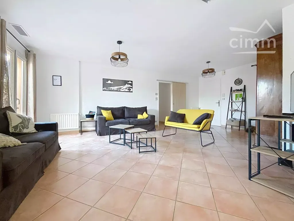 Séjour - Villa de Luxe avec Piscine à Aubignan