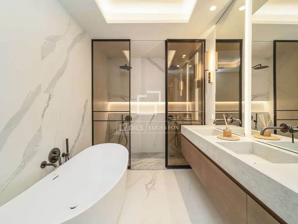 Salles de bain - Renovated Apartment with City Views in Eixample