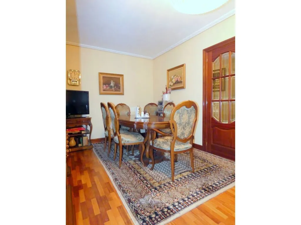 Söögituba - Flat with Garage in Calle de Karmelo